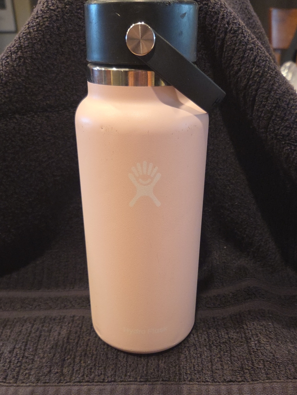 PINK Hydro Flask.  32oz